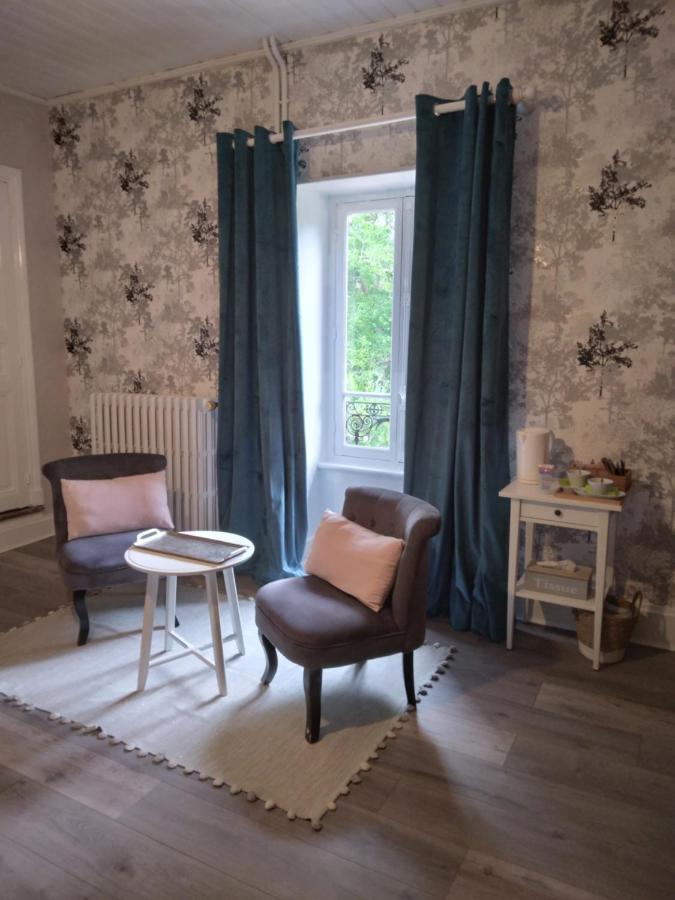 Domaine De Marchal - Chambres Et Table D'Hotes Celles-Sur-Durolle Luaran gambar