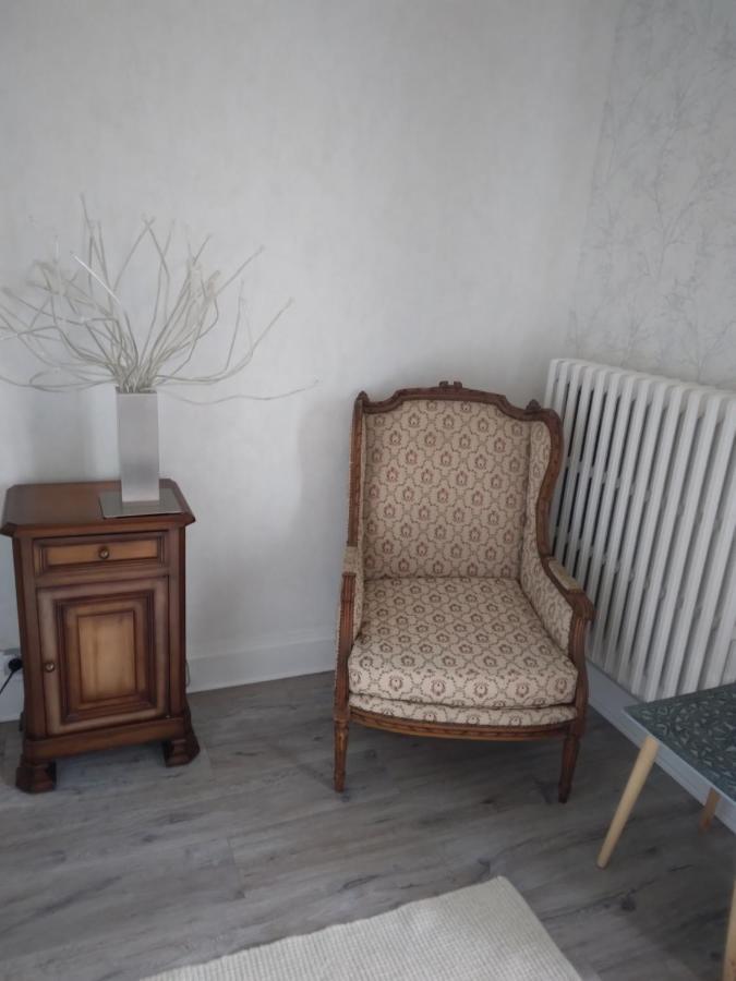 Domaine De Marchal - Chambres Et Table D'Hotes Celles-Sur-Durolle Luaran gambar
