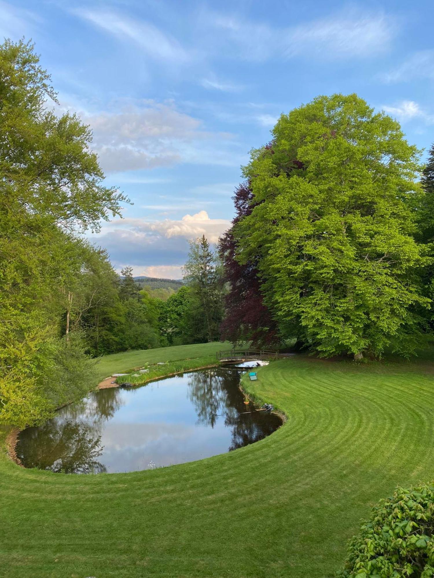 Domaine De Marchal - Chambres Et Table D'Hotes Celles-Sur-Durolle Bilik gambar